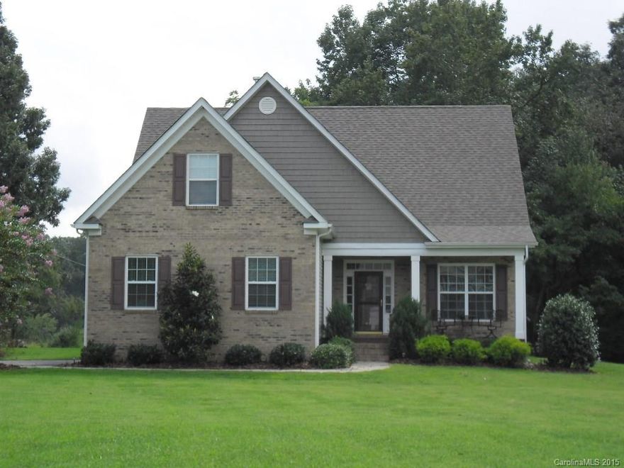 Picture perfect home in cul de sac on over an acre w/ private, wooded lot. Home offers a two story foyer & GR, rec room (pine floors & Sliding French doors) and master on main. Breakfast nook overlooks private back yard. Hardwoods in foyer, DR, kitchen, and breakfast room. Great room with stunning stone fireplace can be seen from upstairs. Bonus room w/closet could be 4th BR/spacious office upstairs. Charming home in picturesque setting. Impressive! A lot to offer for this price!