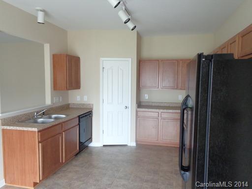 Riverwalk - Residential Lease