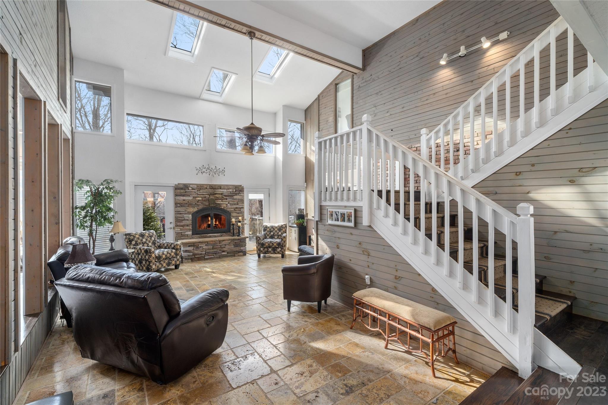 Mountain Oaks - Residential