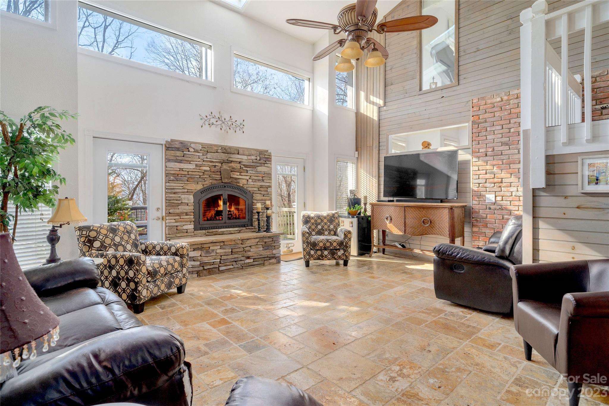 Mountain Oaks - Residential