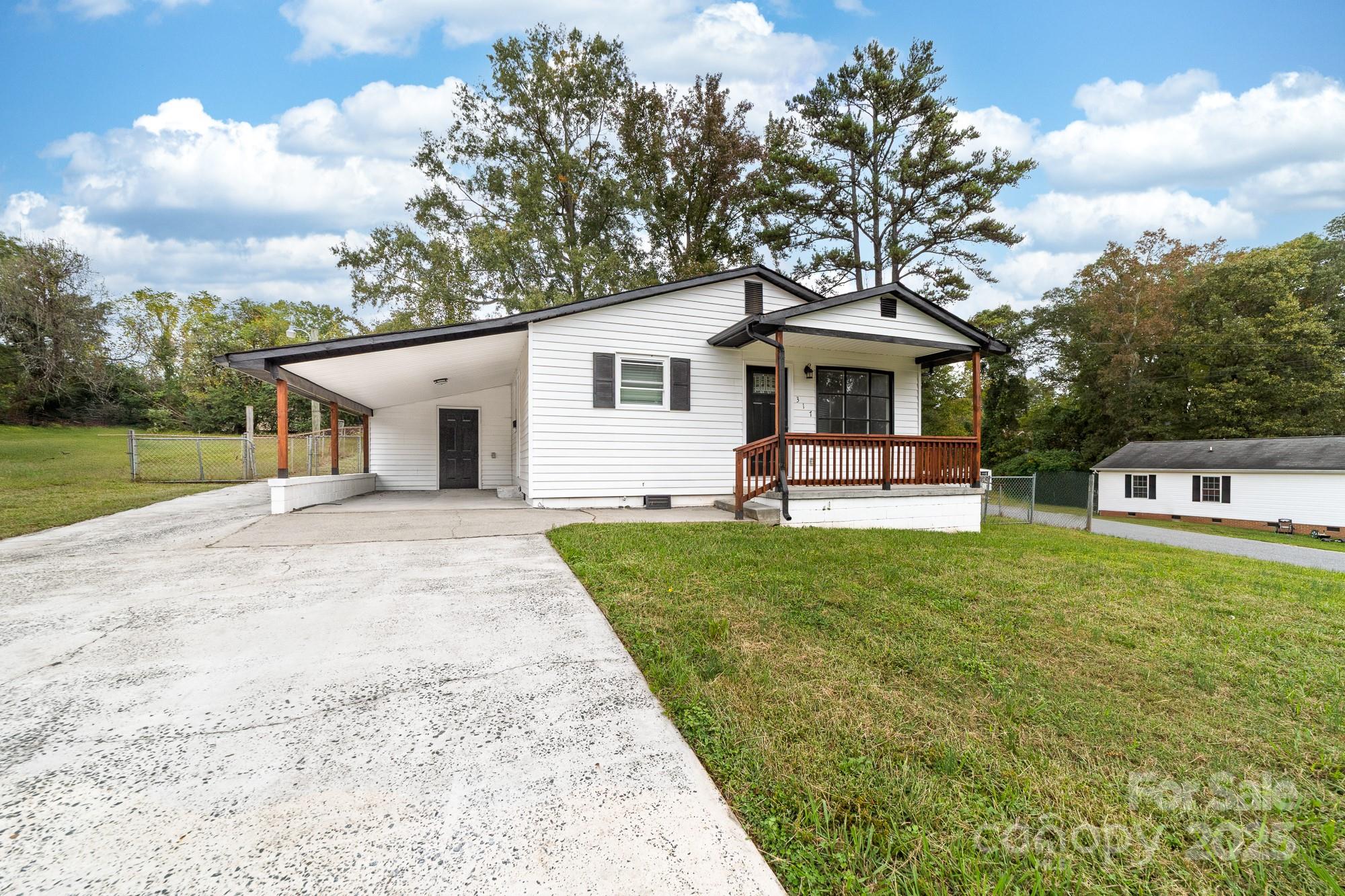 317 E Louisiana Avenue