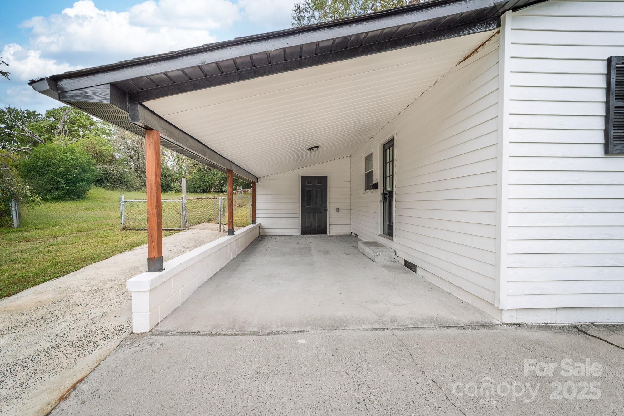 317 E Louisiana Avenue