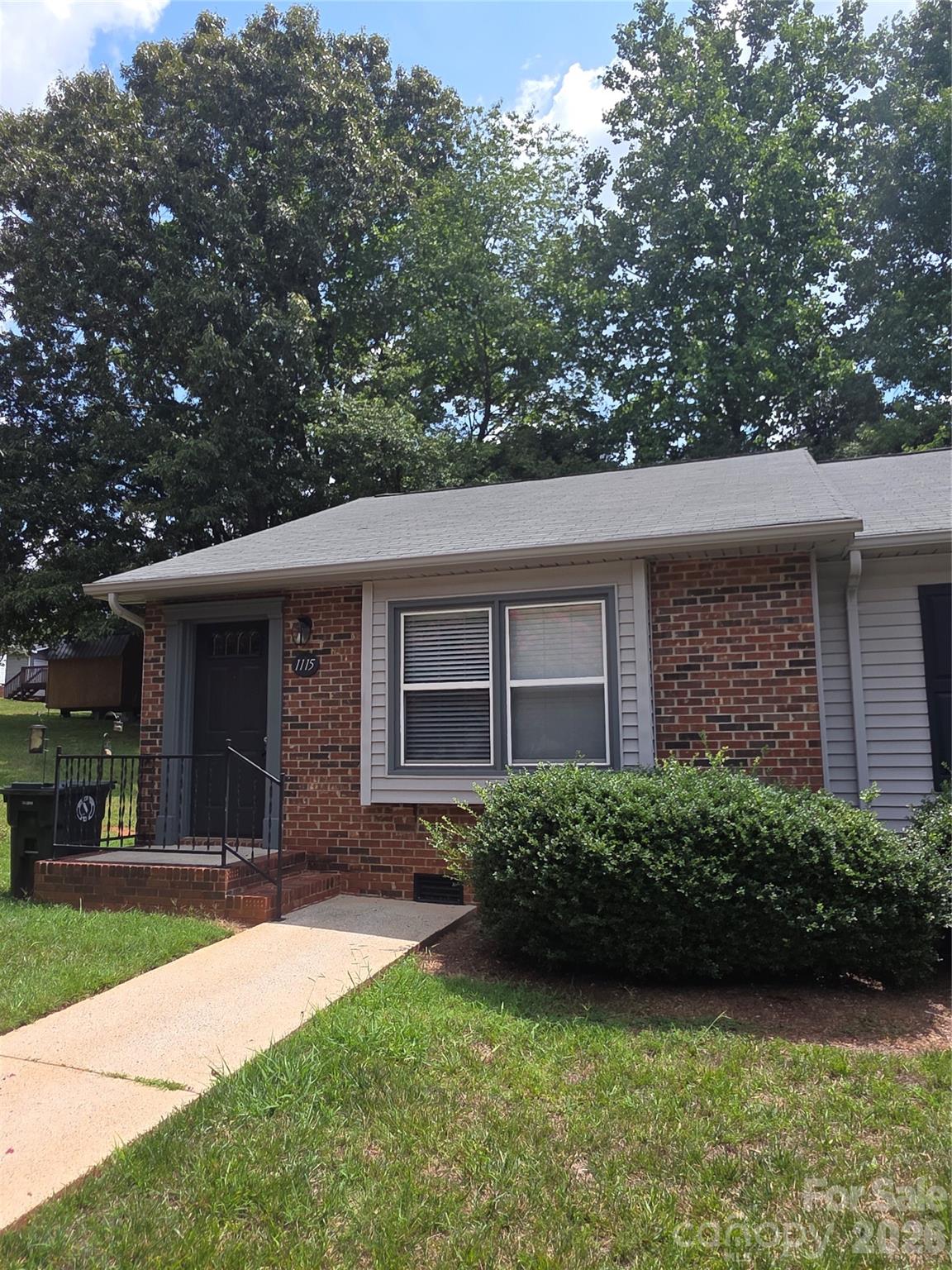 1115 Saint Charles Court