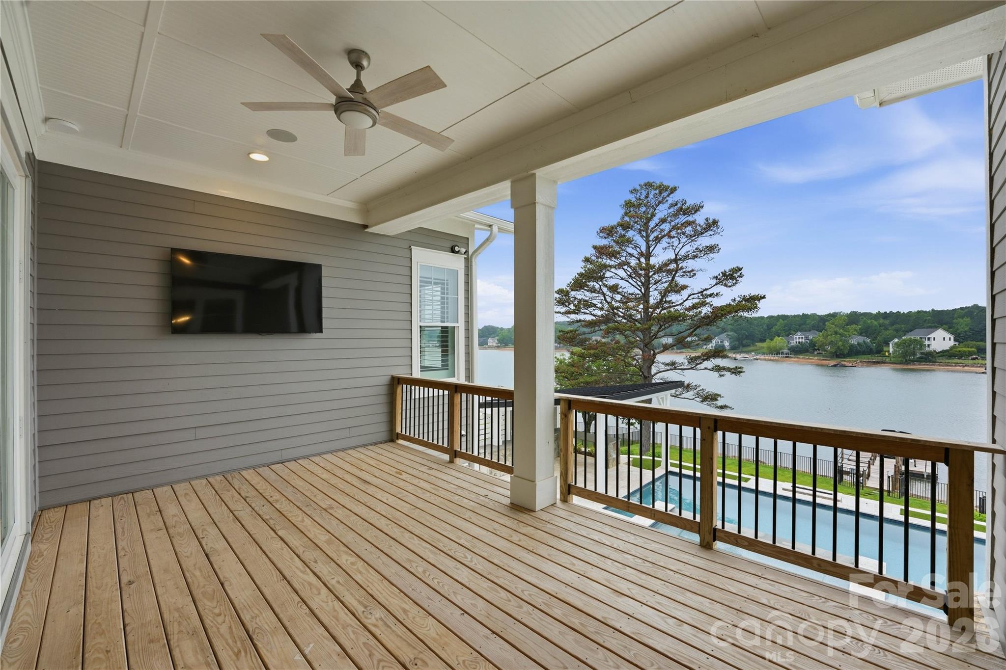 LakeWalk - Residential