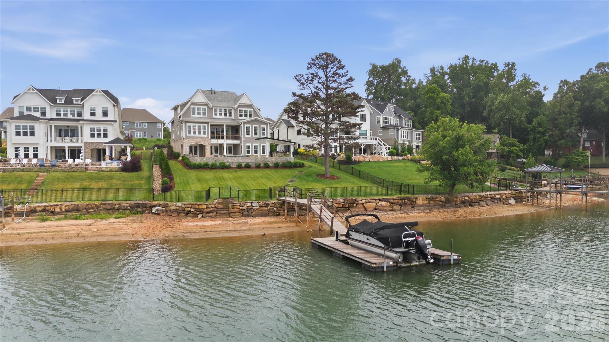 LakeWalk - Residential