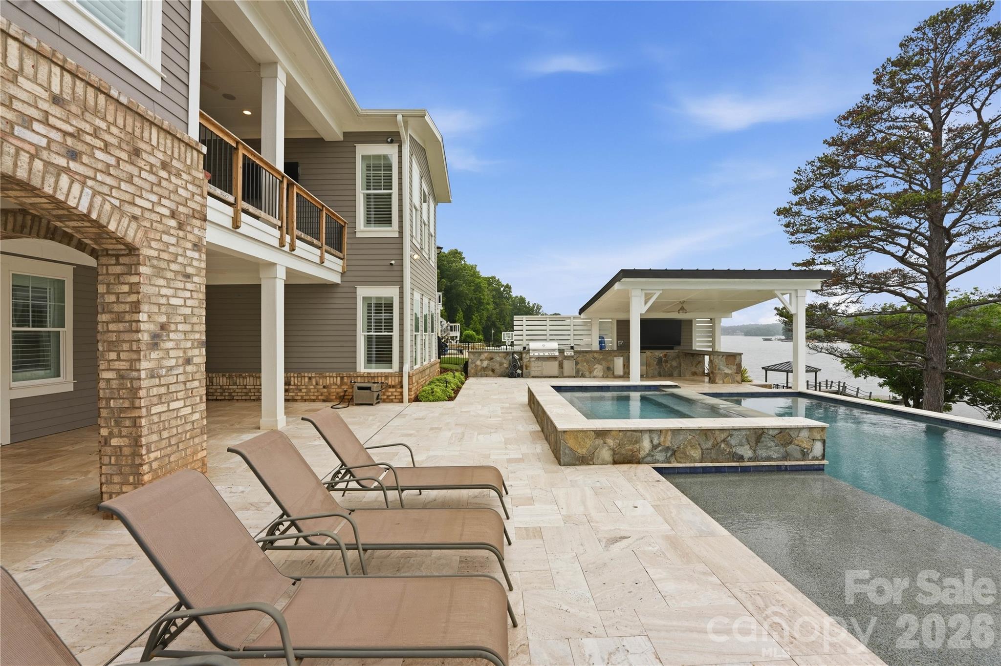 LakeWalk - Residential