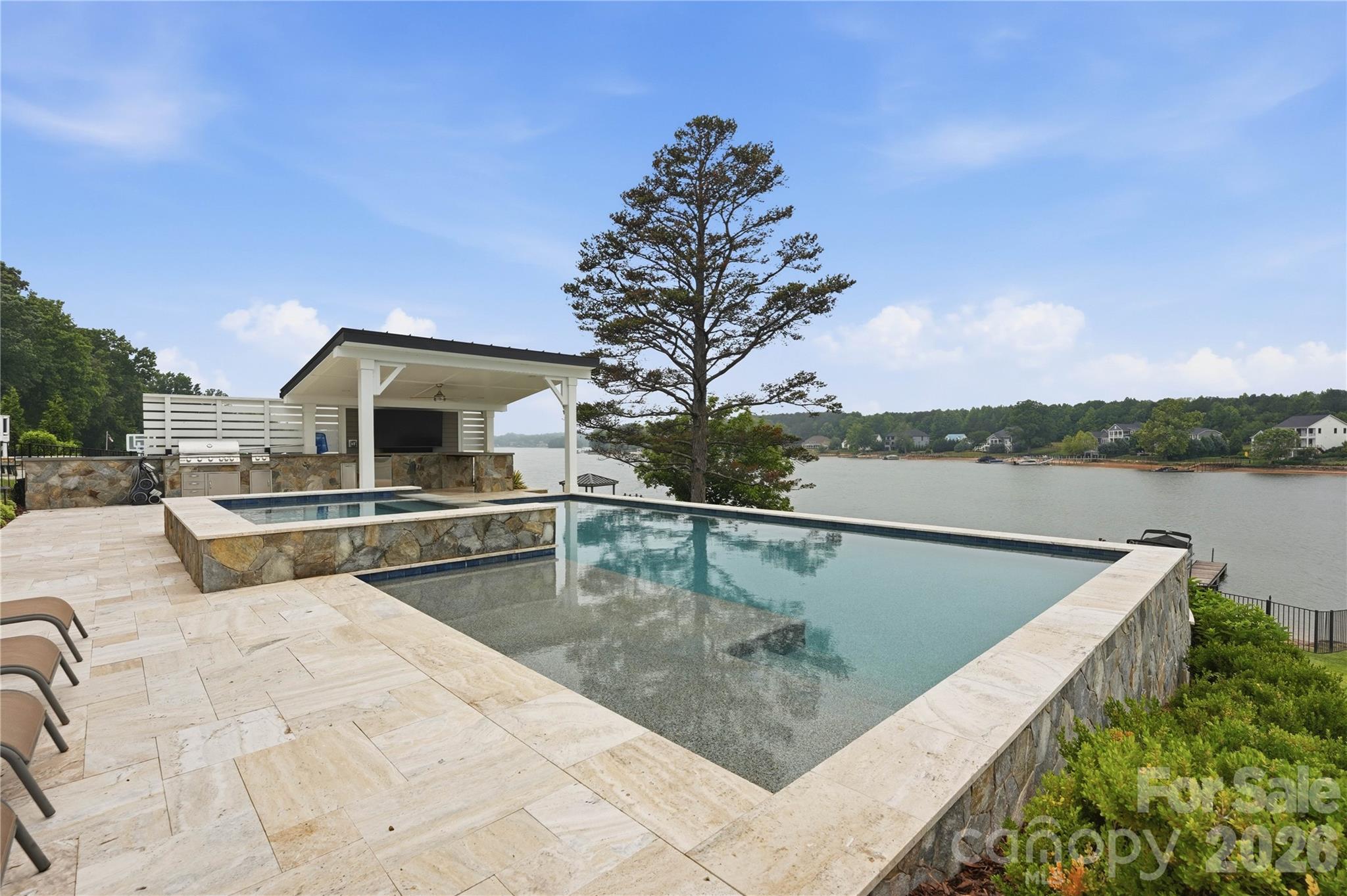 LakeWalk - Residential