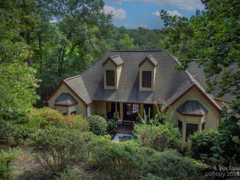 Photo for 187 Yates Lane