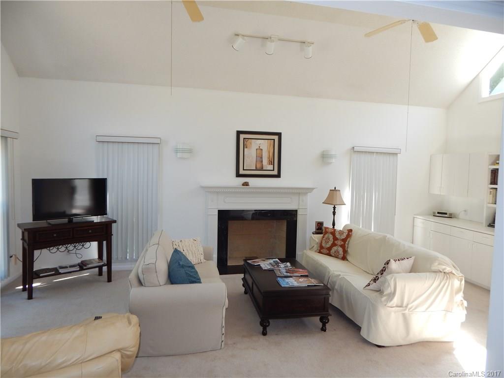 Country Club Estates - Residential