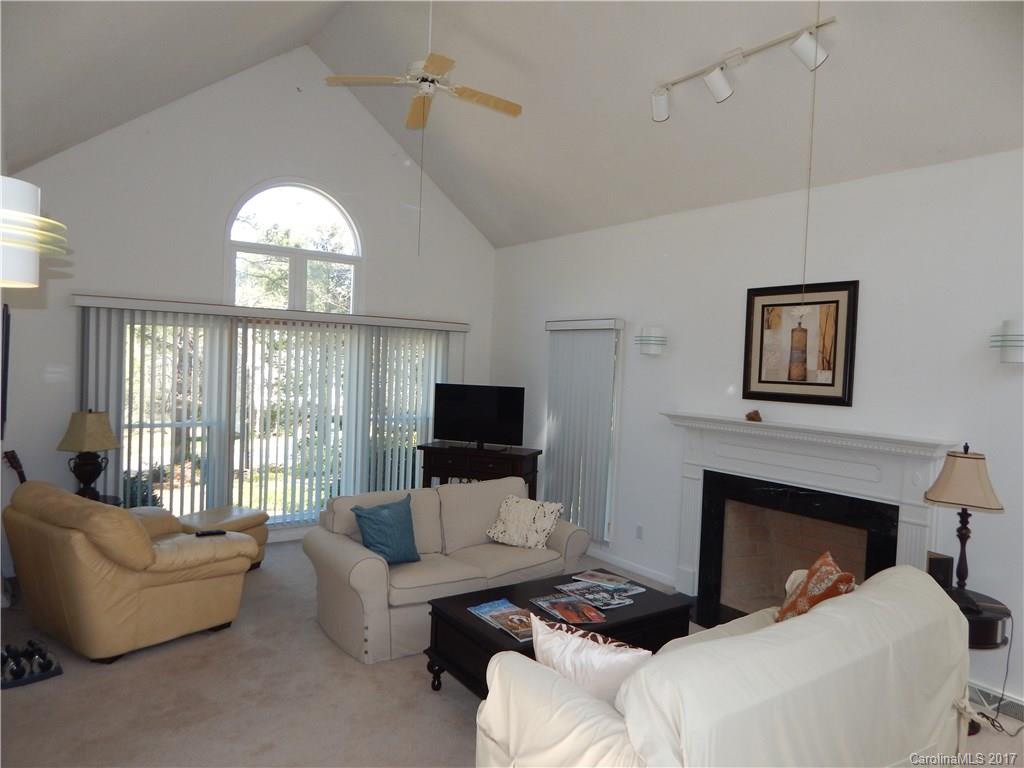 Country Club Estates - Residential