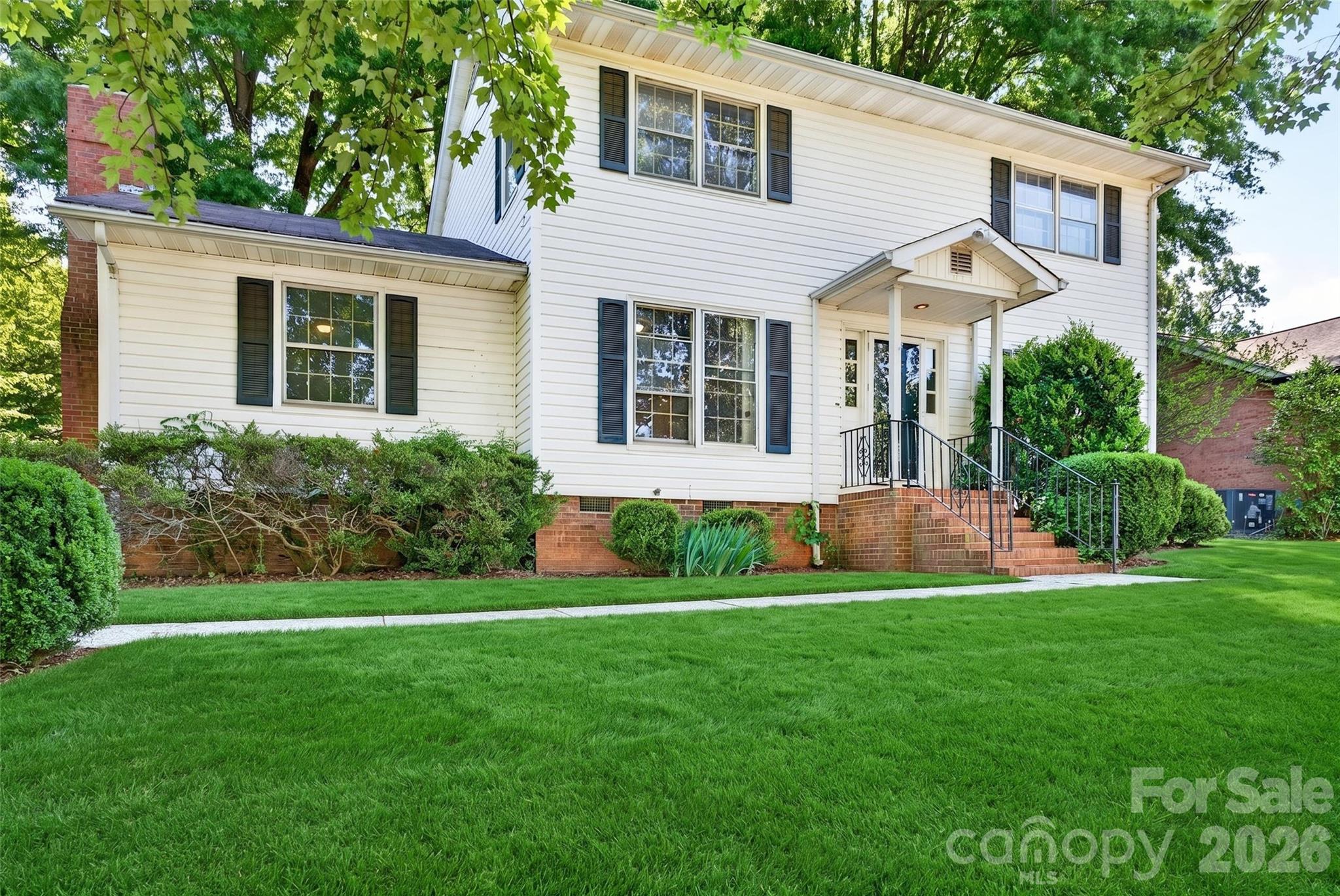 Photo 1 of 34 — 616 Old Farm Road, Statesville, NC 28625