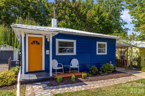Photo of 22 Jarrett Street, Asheville, NC 28806 (MLS # 4423202)