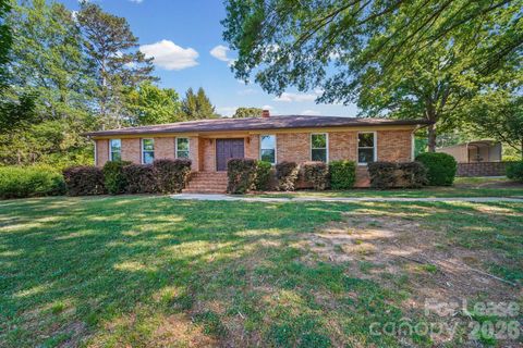 Photo of 16301 Capps Road, Charlotte, NC 28278 (MLS # 4376983)