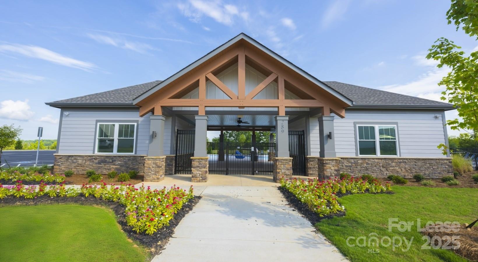 Mooresville, North Carolina 28117, United States, 3 Bedrooms Bedrooms, ,4 BathroomsBathrooms,Residential,Active,9141