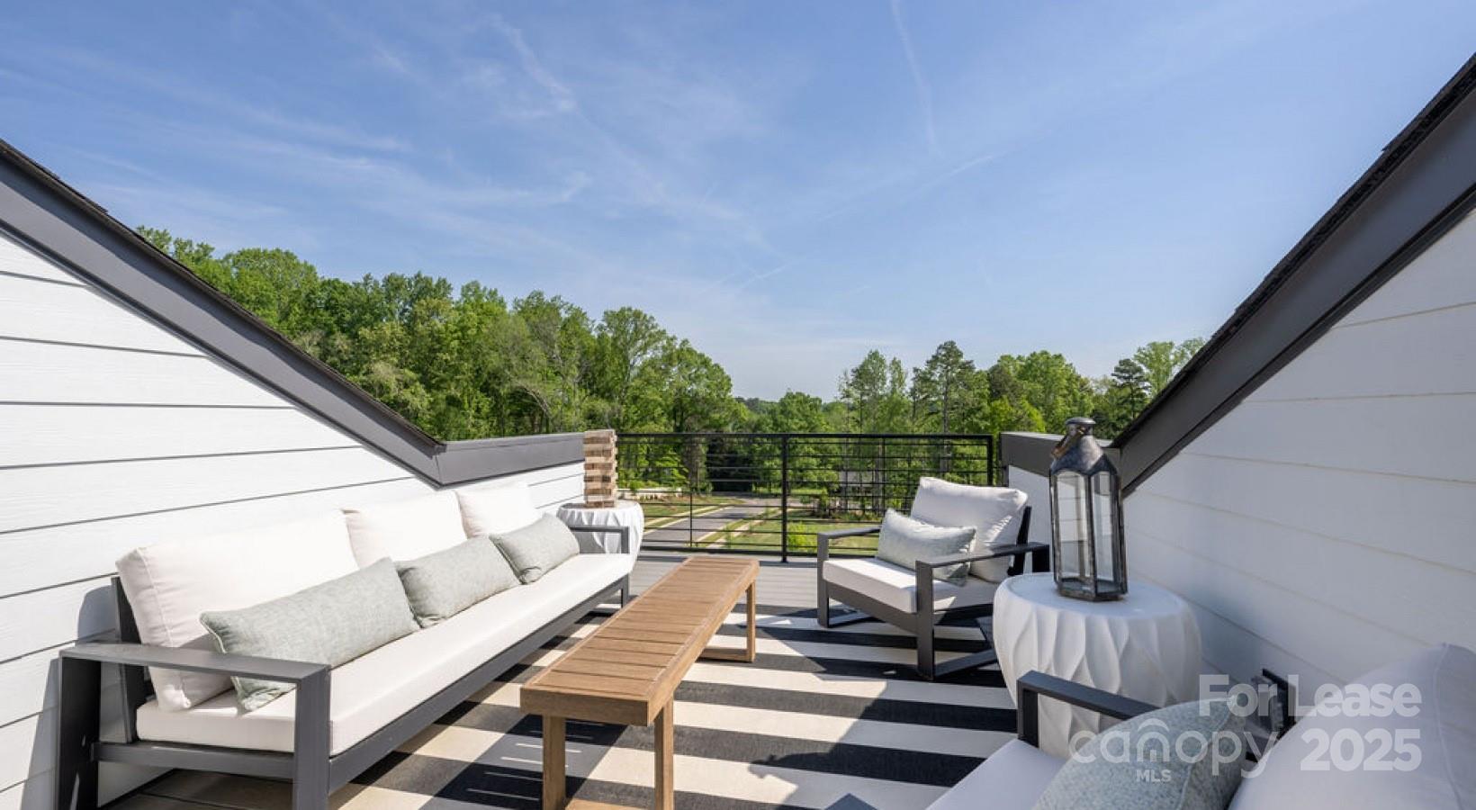 Mooresville, North Carolina 28117, United States, 3 Bedrooms Bedrooms, ,4 BathroomsBathrooms,Residential,Active,9141