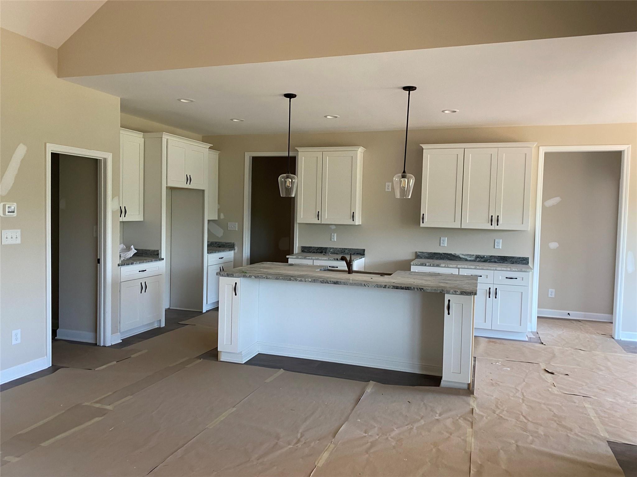 Eagle Glen - Residential