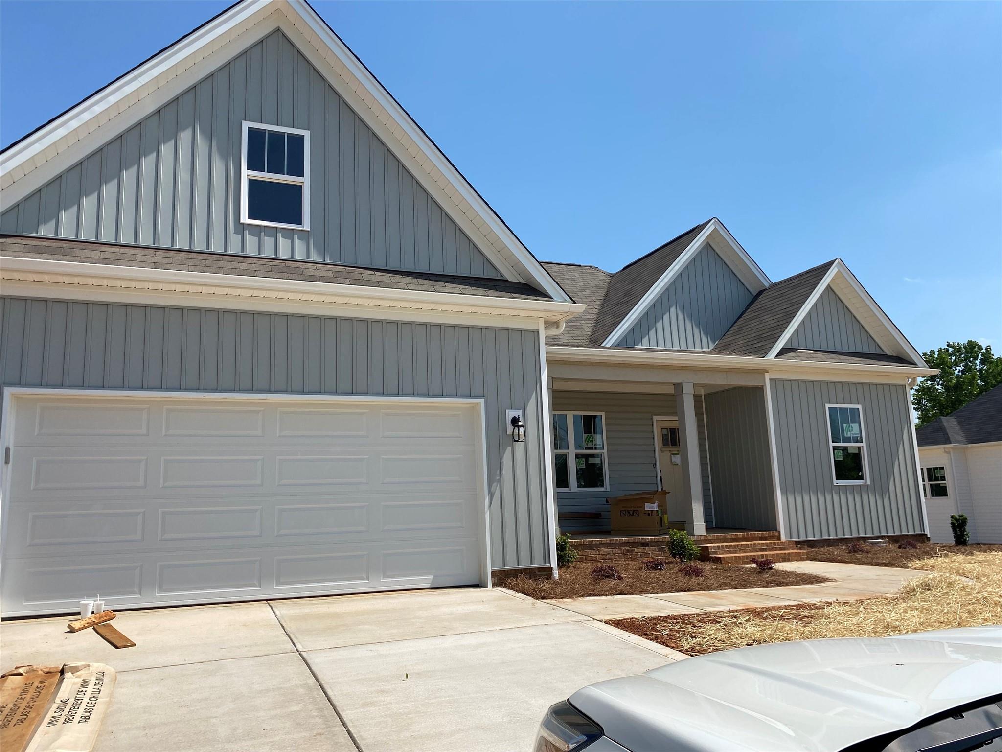 Eagle Glen - Residential