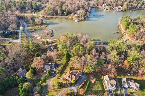 A home in Hendersonville