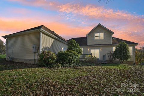 A home in Hendersonville