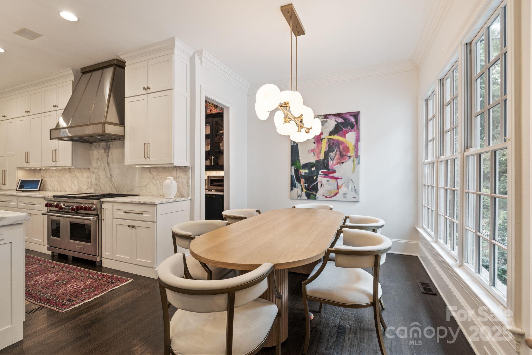 Hampton Manor - Residential