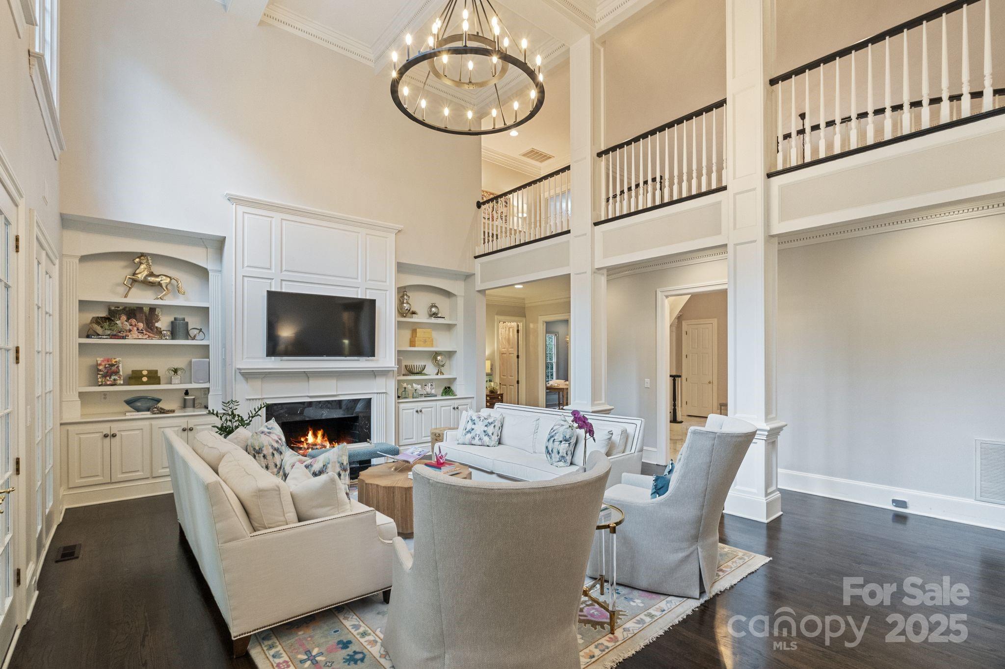 Hampton Manor - Residential