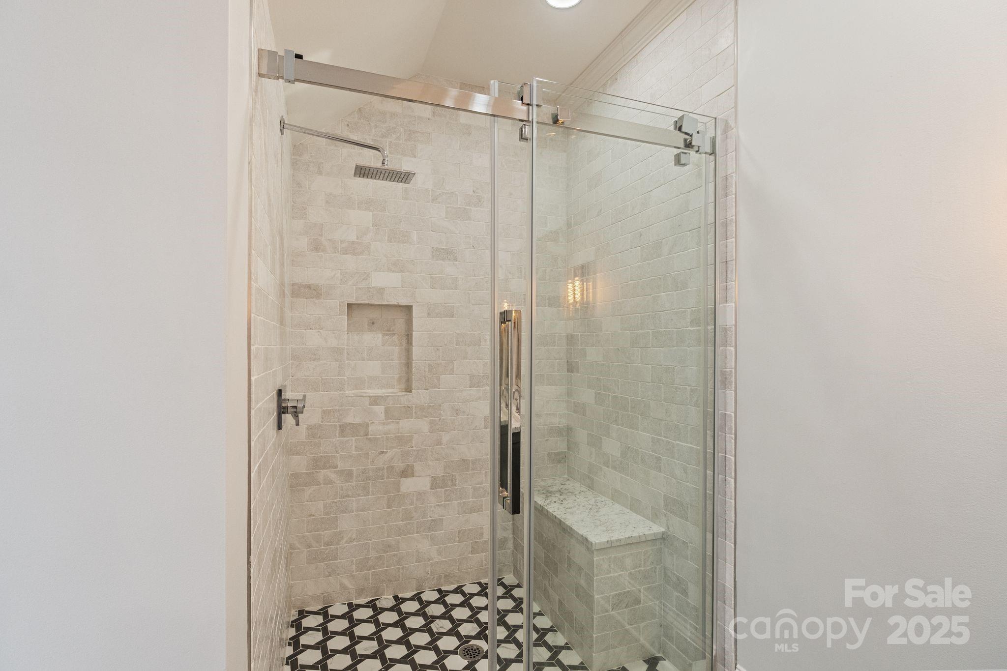 Hampton Manor - Residential