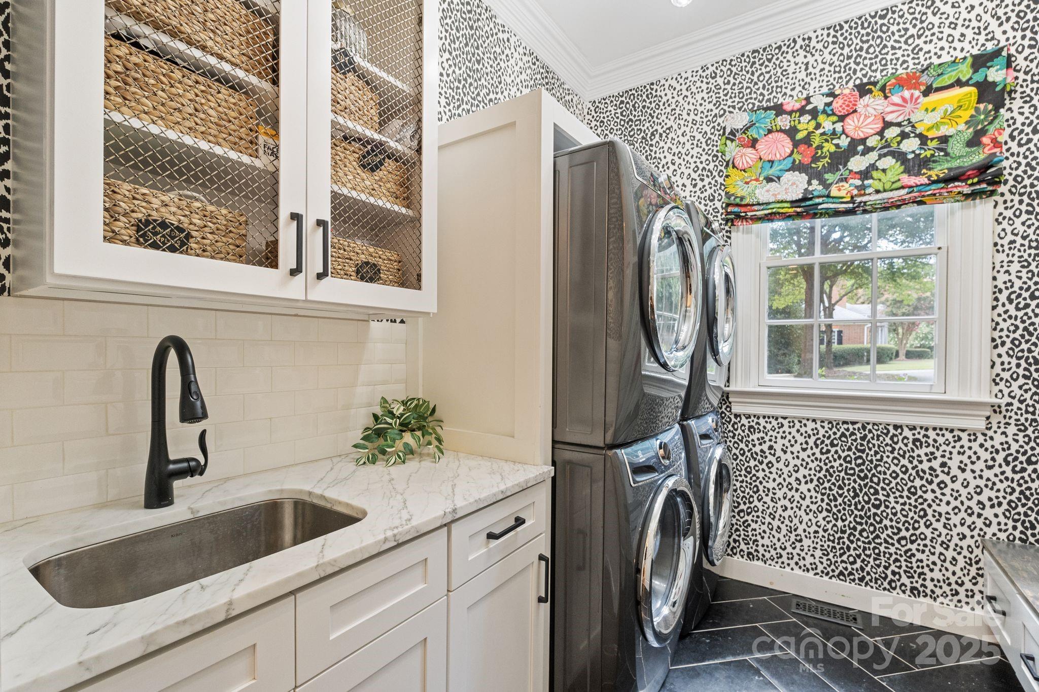 Hampton Manor - Residential