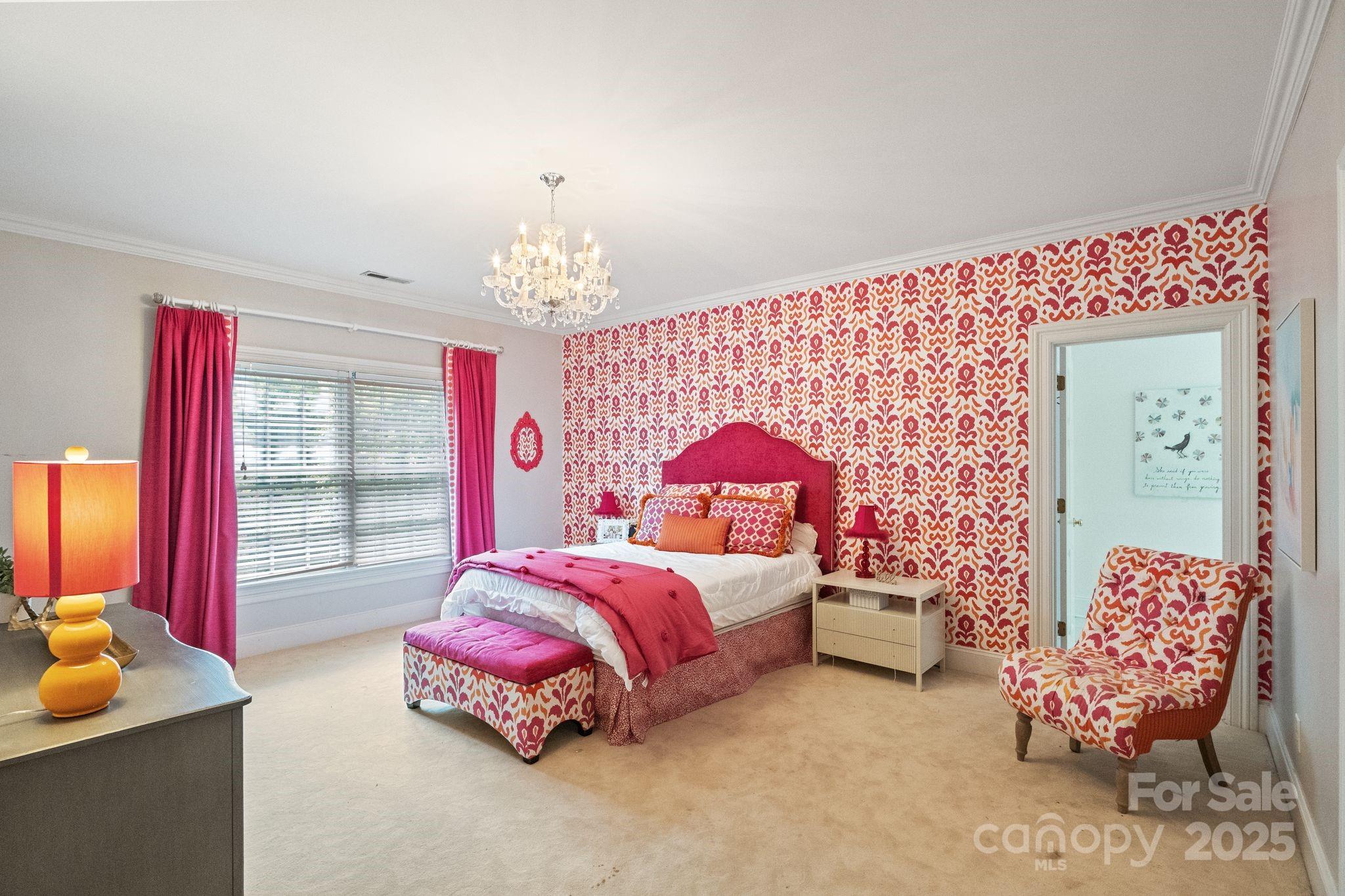 Hampton Manor - Residential