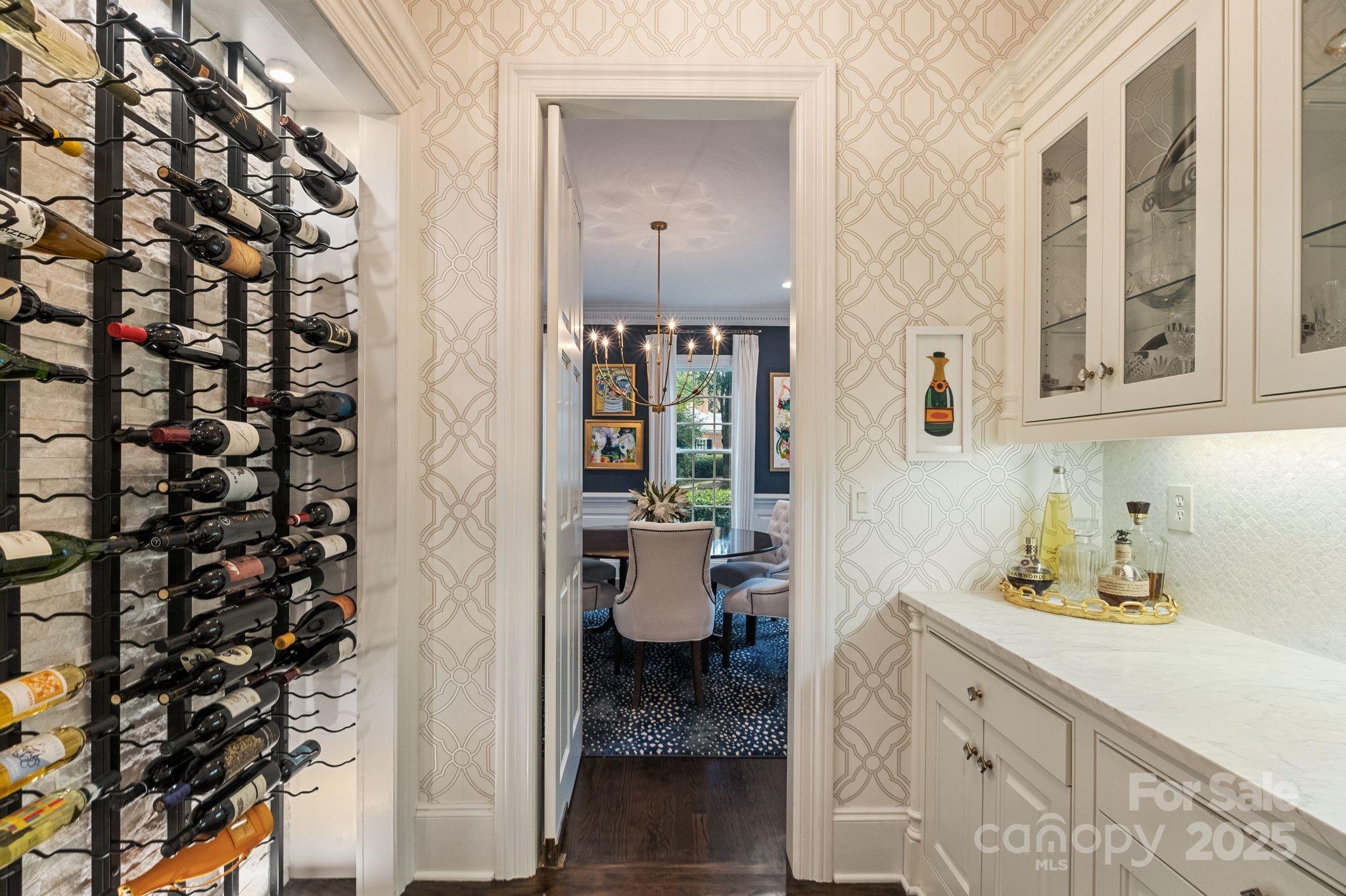 Hampton Manor - Residential