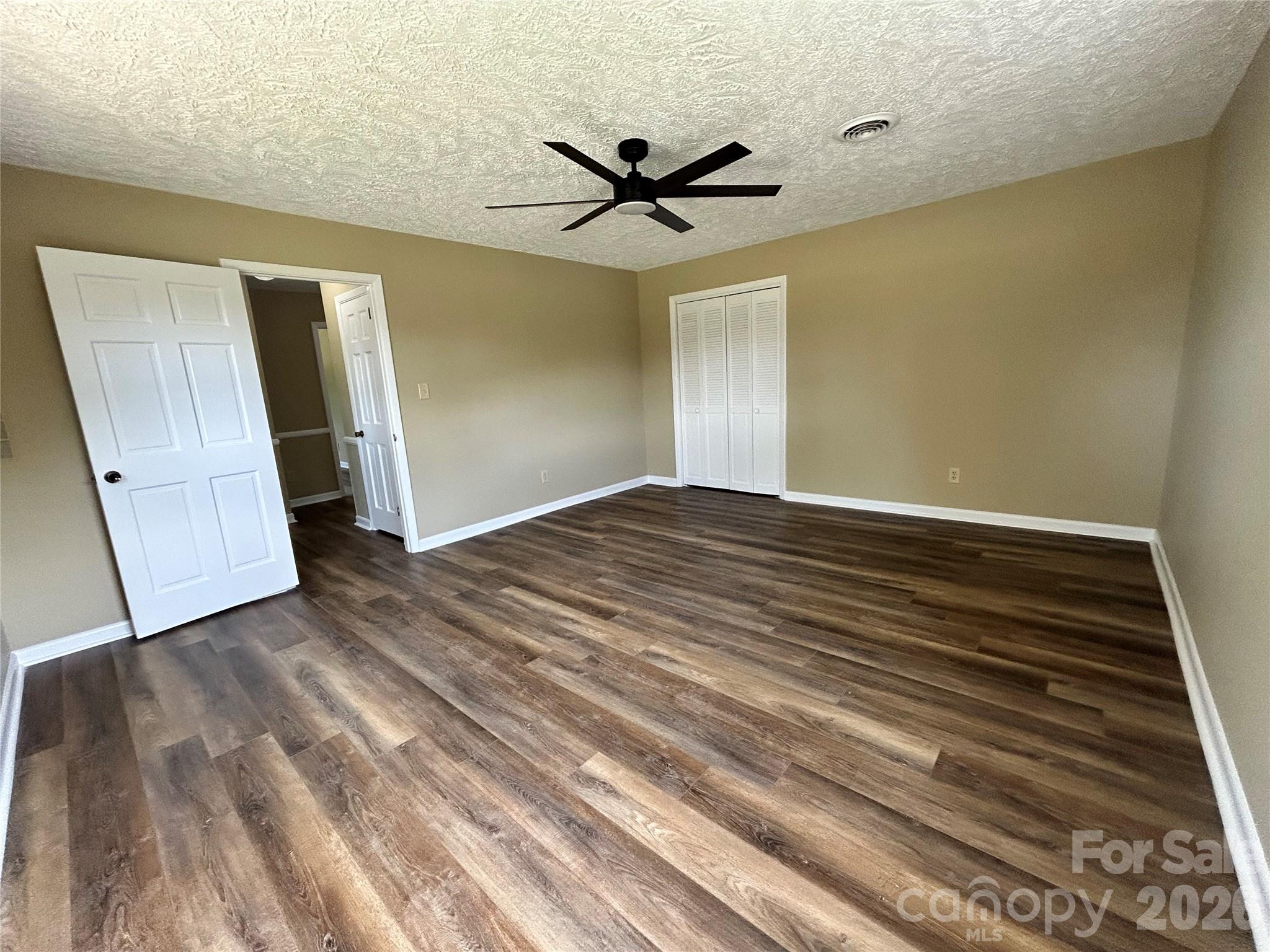 Woodland Oaks - Residential