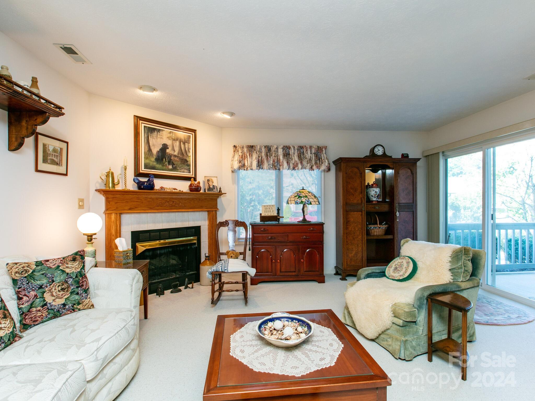 Cummings Cove - Residential