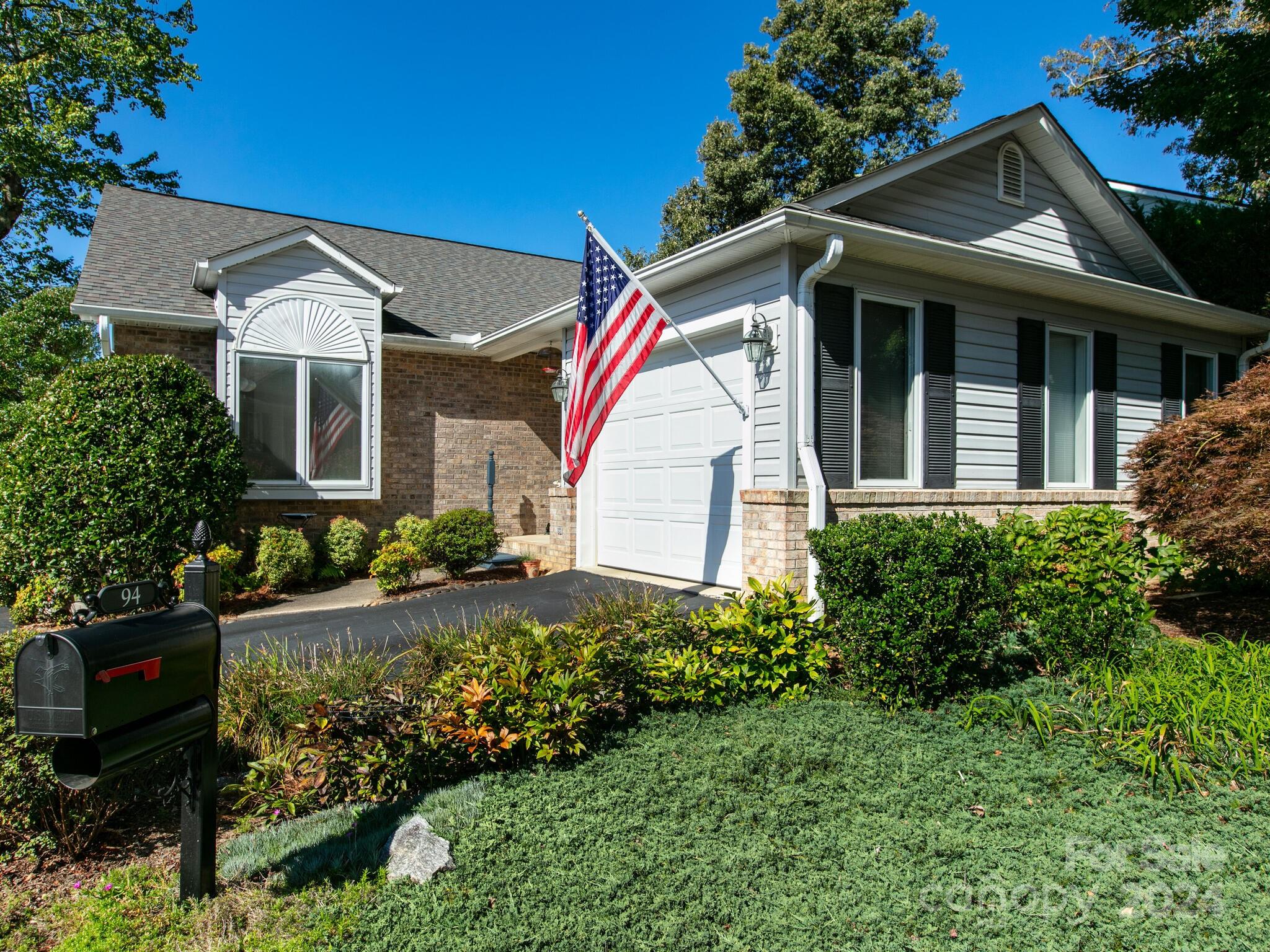 Cummings Cove - Residential