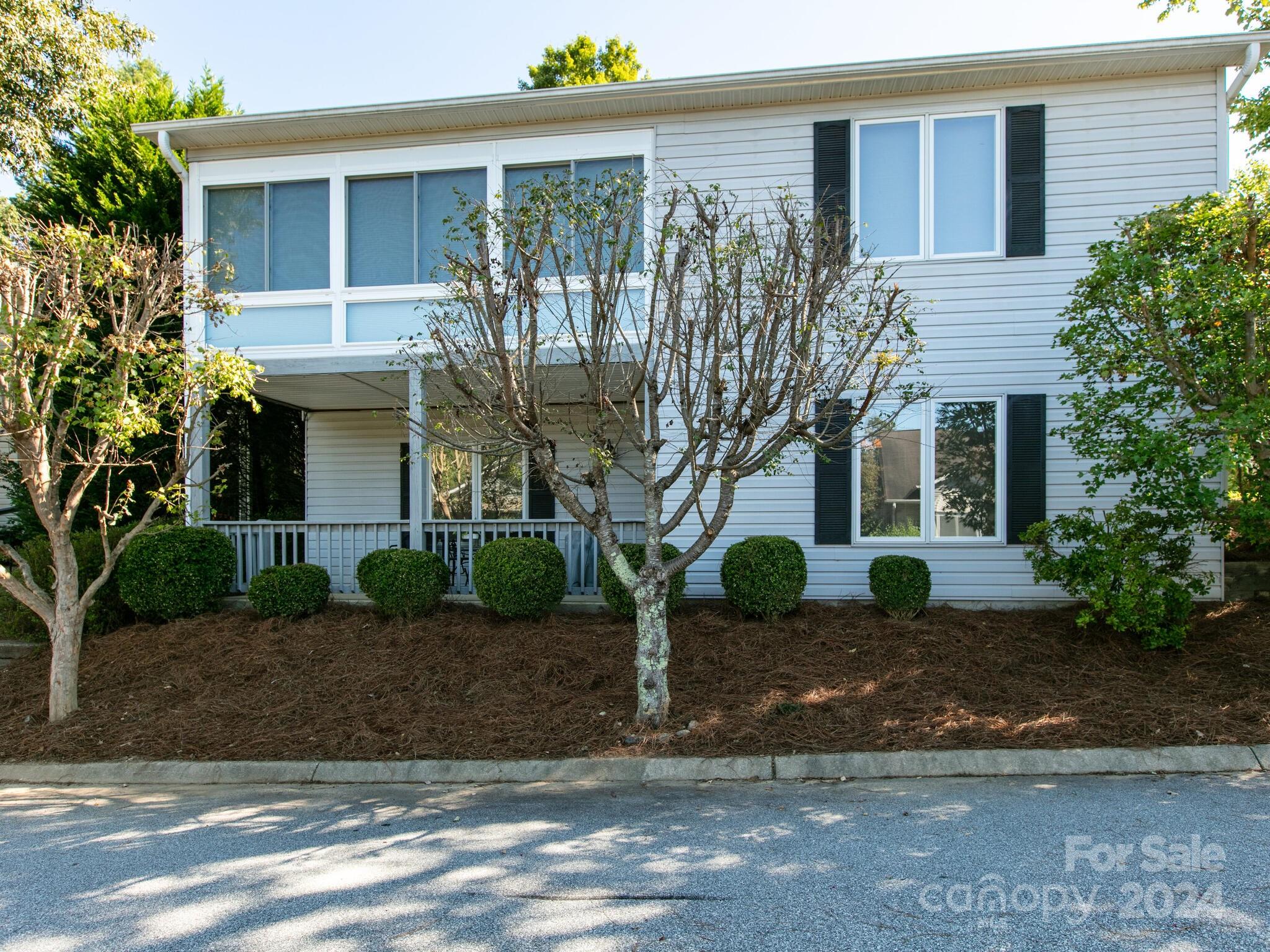 Cummings Cove - Residential