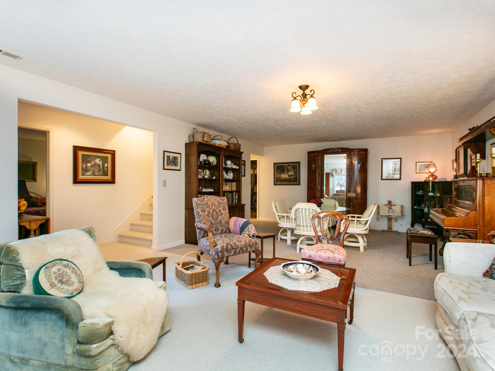 Cummings Cove - Residential