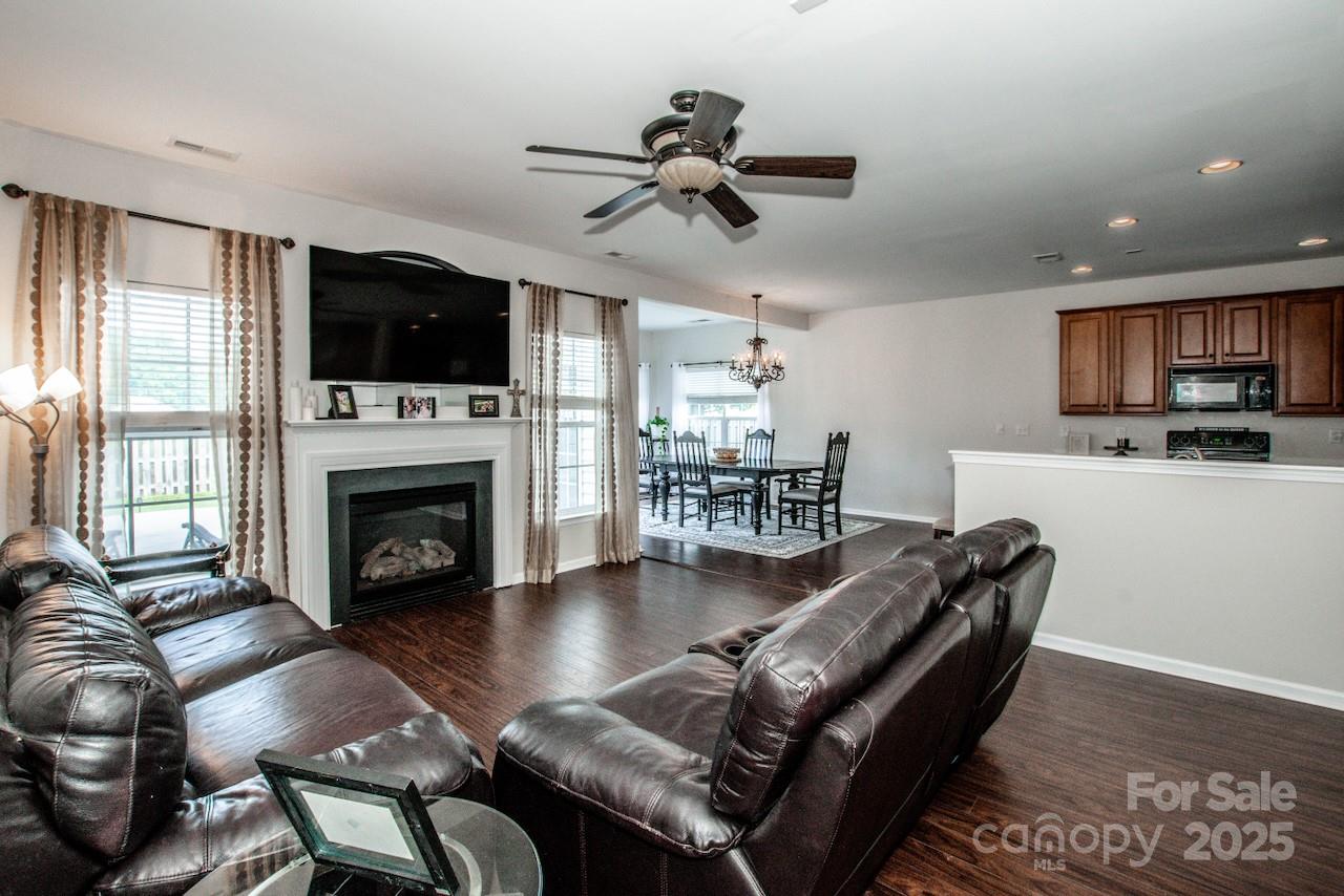 107 Golden Valley Drive