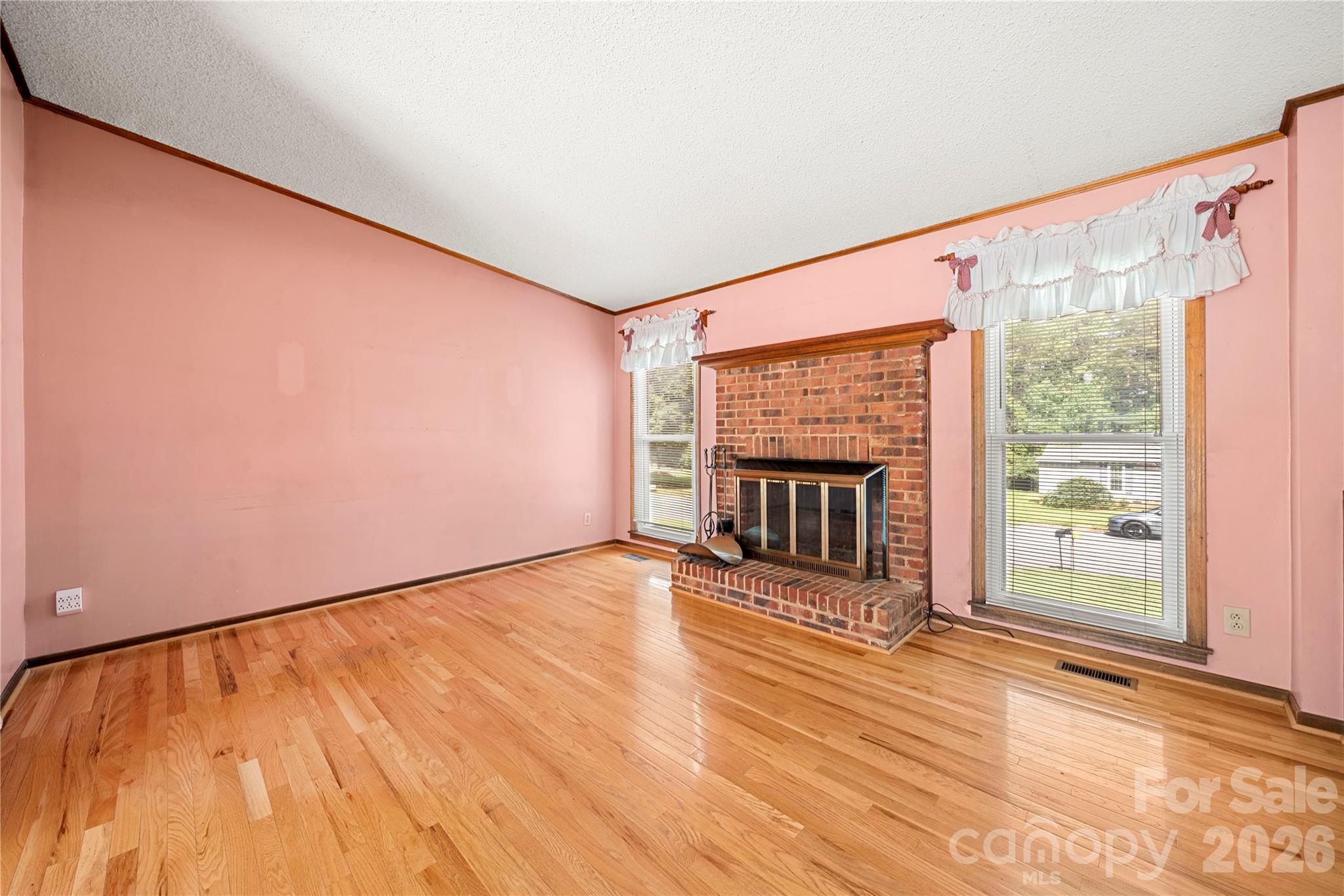 1810 Oak Hollow Road