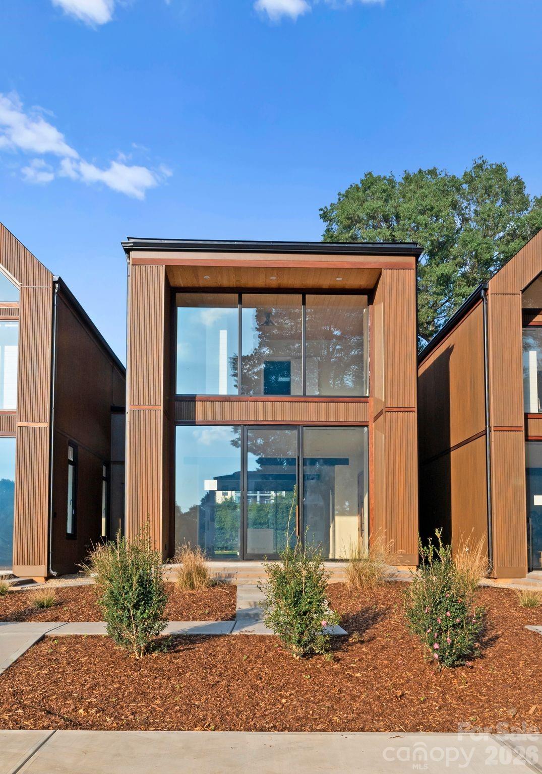 421 Marsh Road 102