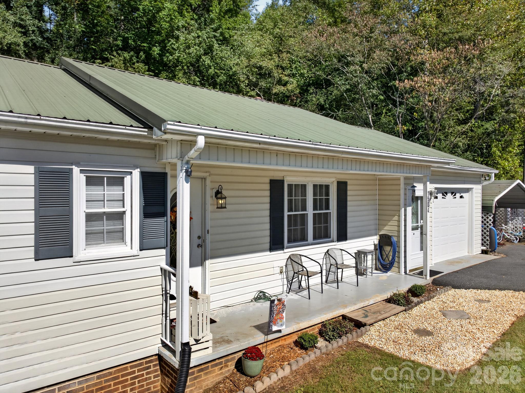 1504 Hwy 268 Highway
