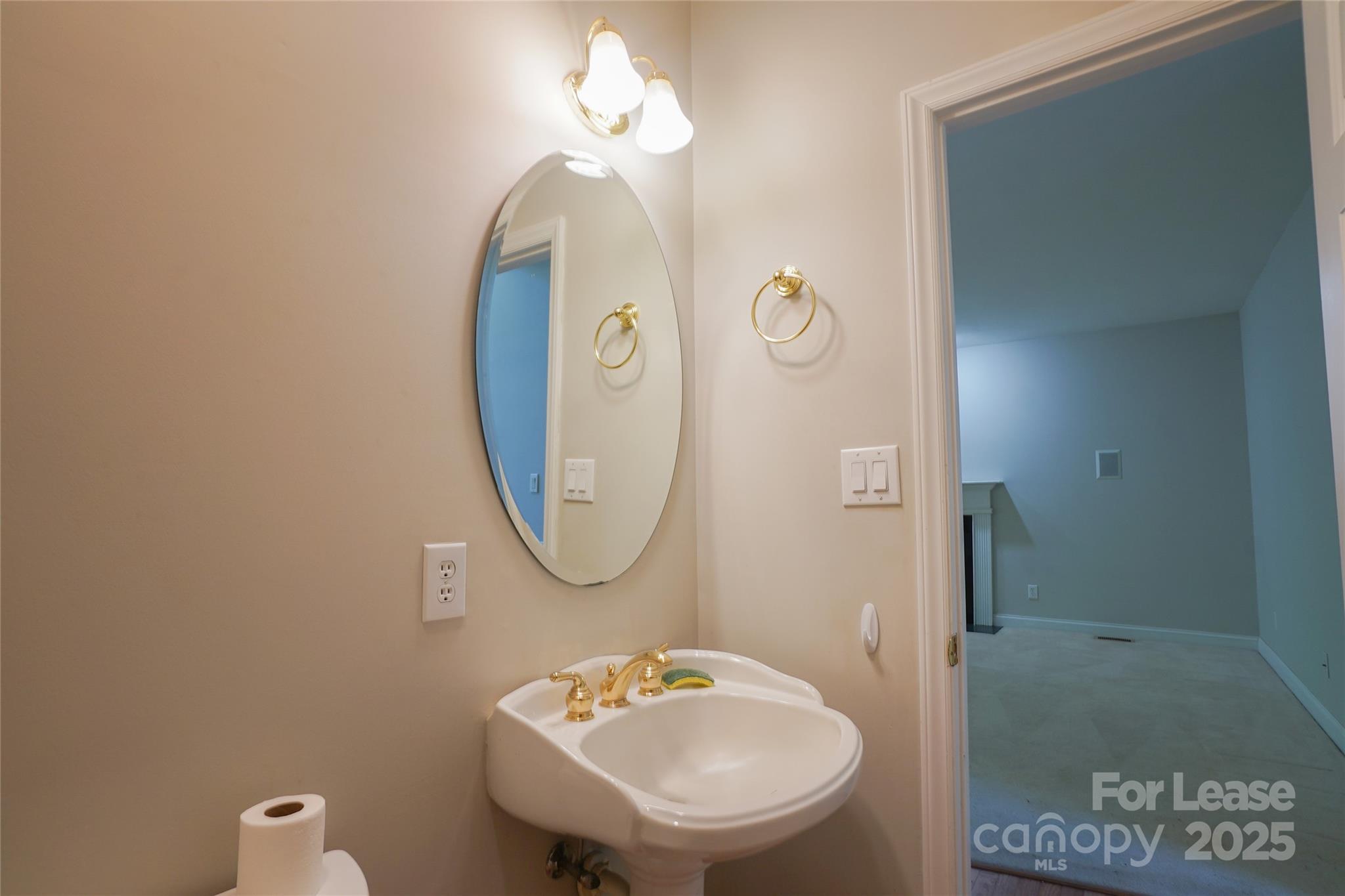 Weddington Oaks - Residential Lease