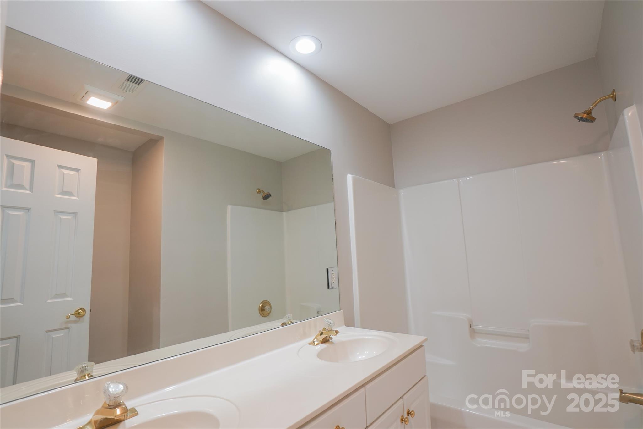 Weddington Oaks - Residential Lease