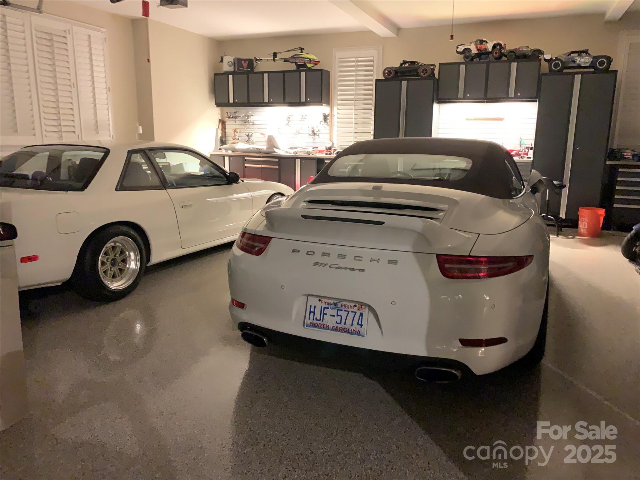 The Peninsula - Residential