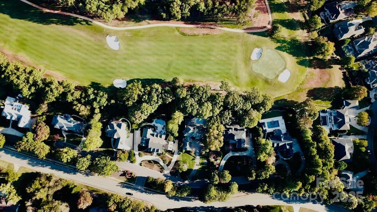 The Peninsula - Residential