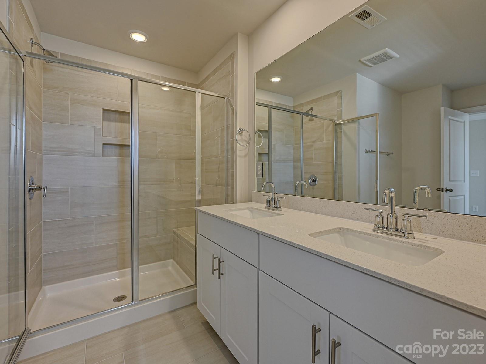 Anniston Chase - Residential