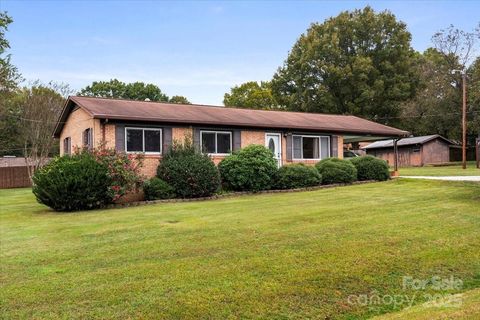 312 Hazelwood Circle Statesville NC 28625