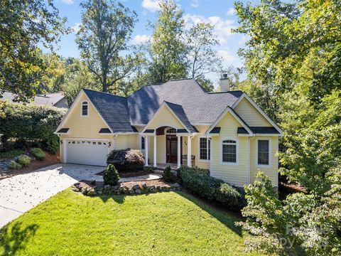 Photo of 34 Bowden Lane, Waynesville, NC 28786 (MLS # 4311815)