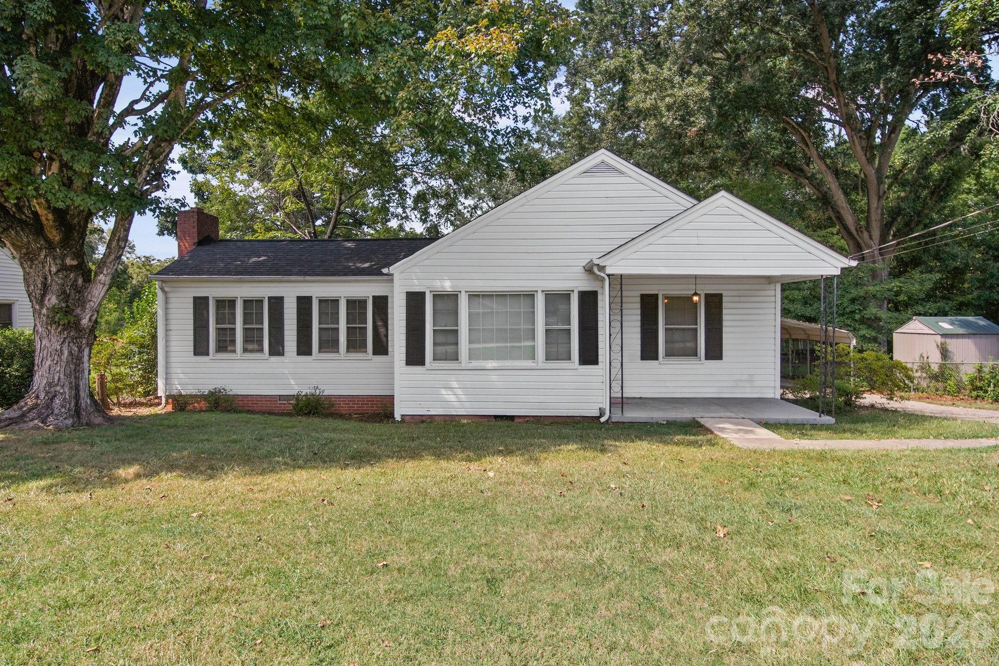 406 Sunset Drive