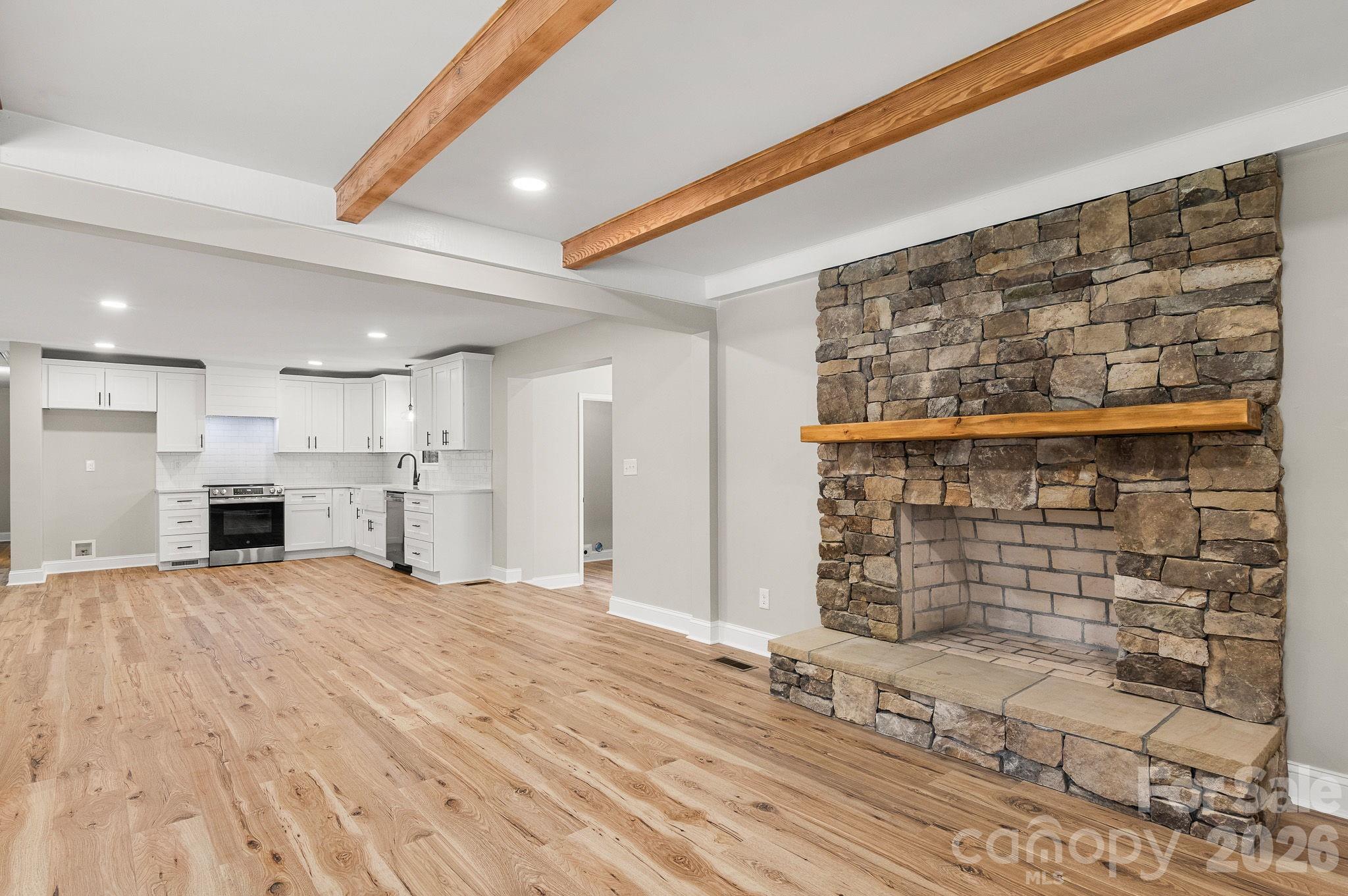 1103 W Elm Street