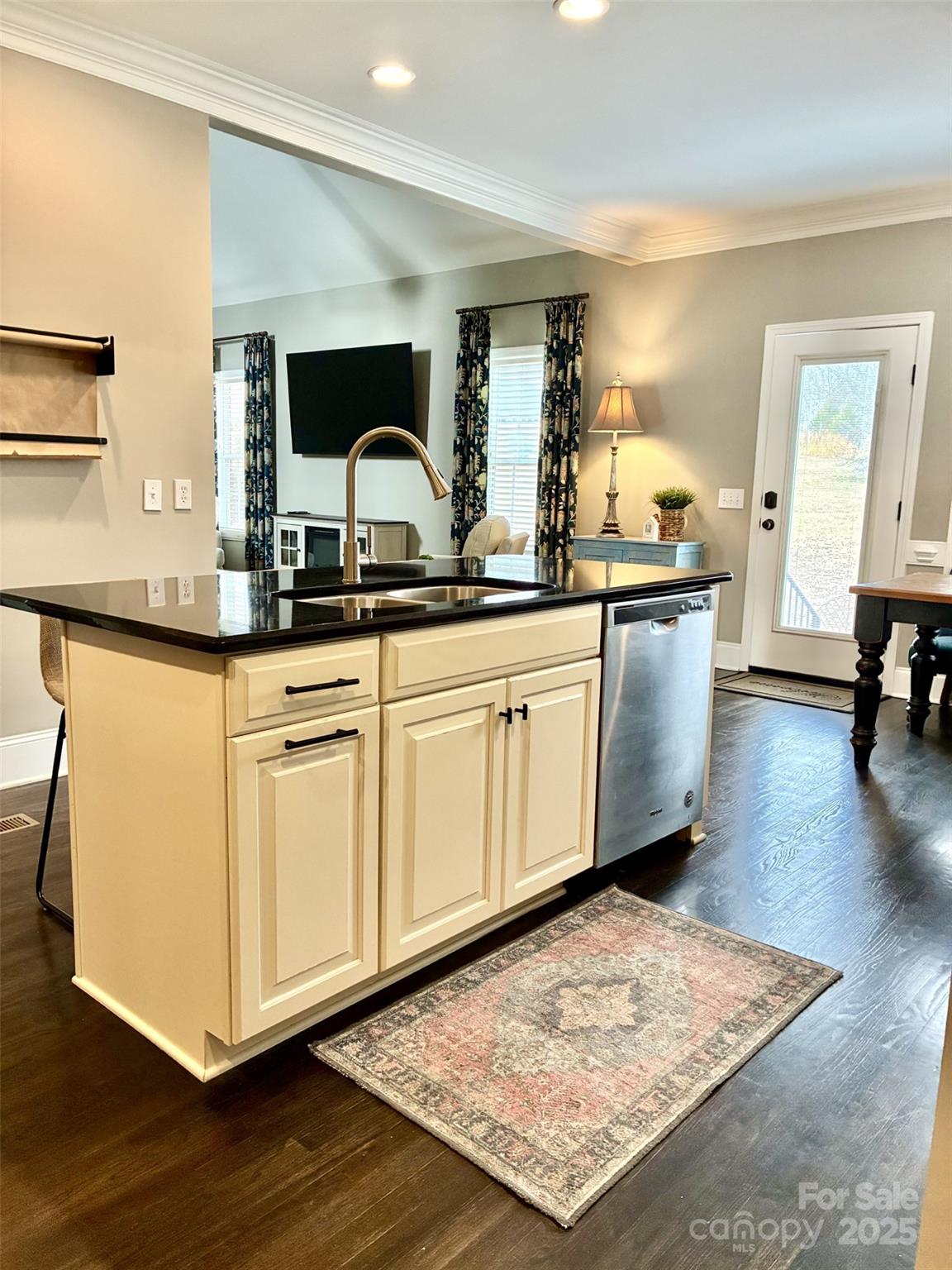 1127 Black Beauty Trail