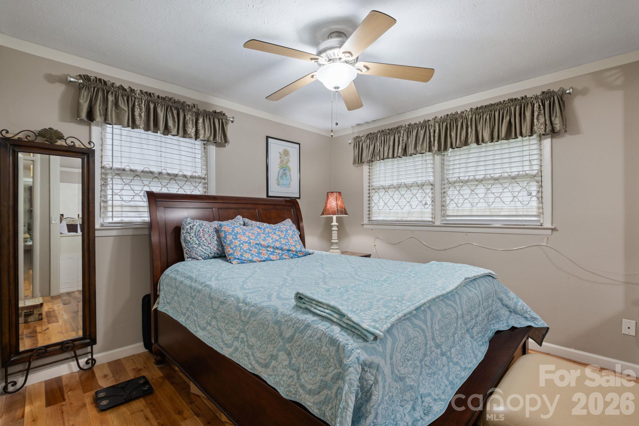 33 & 34 Grandview Court