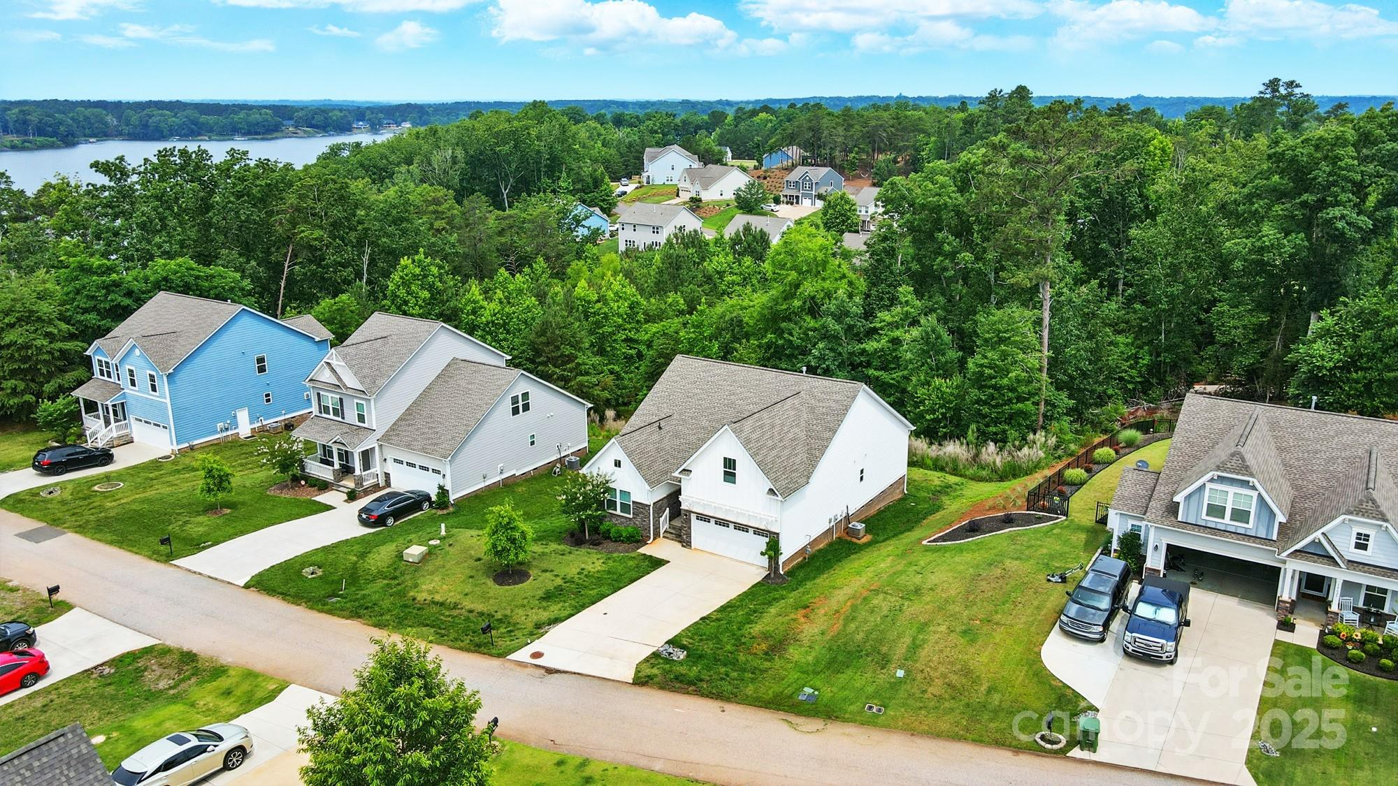 18619 Mainsail Court